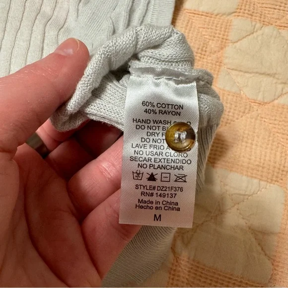 Cropped Ribbed Tank - Picture 8 of 8